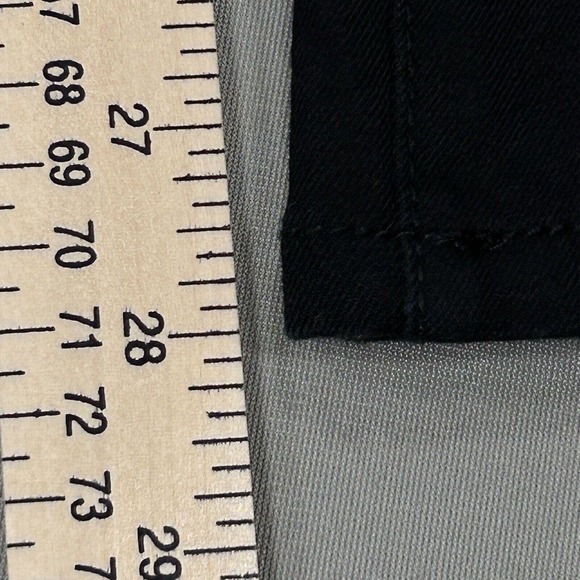Chico’s Pants Women's 2.5 Short US 14 Black So Slimming Trousers Measure 35x28 - Picture 8 of 12